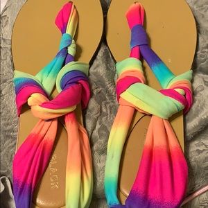 Tie die Sandles